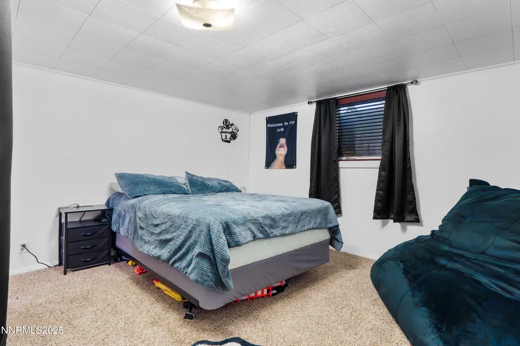 1564 Mizpah Winnemucca NV 89445