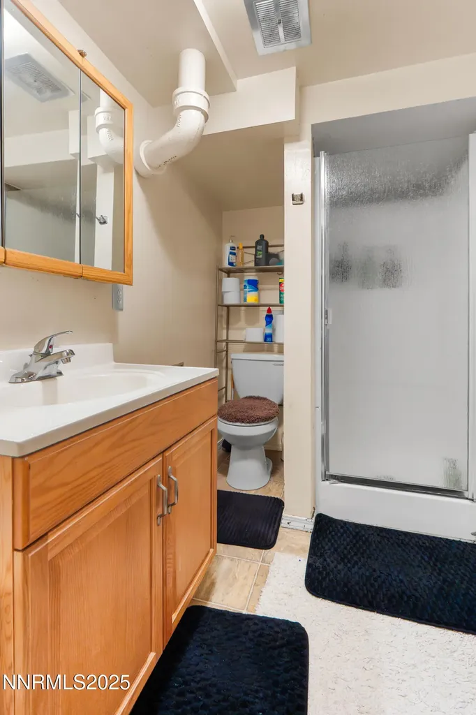 1564 Mizpah Winnemucca NV 89445