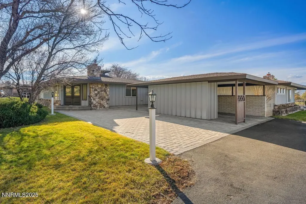 3533 Hidden Valley Reno NV 89502