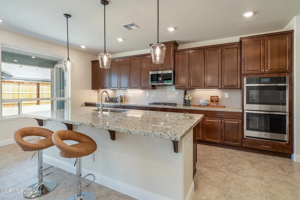 1023 Carico Valley Sparks NV 89441