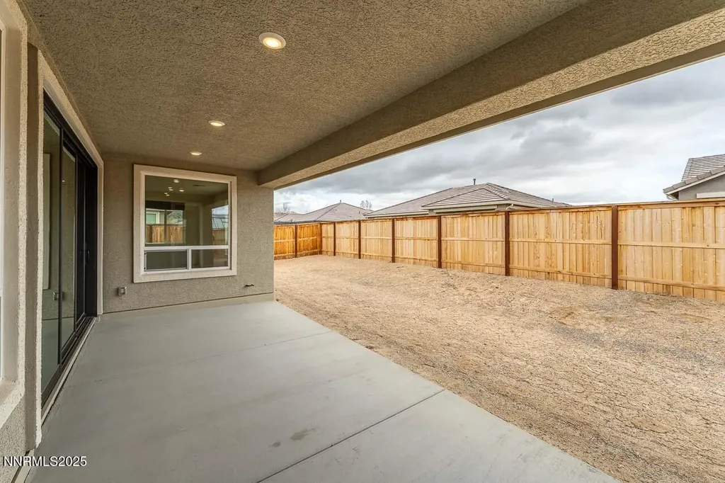 1023 Carico Valley Sparks NV 89441