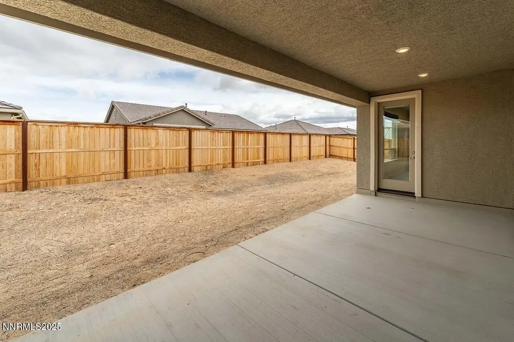 1023 Carico Valley Sparks NV 89441