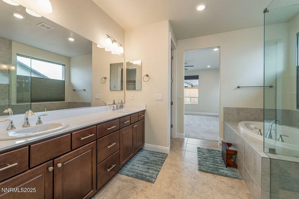 1023 Carico Valley Sparks NV 89441