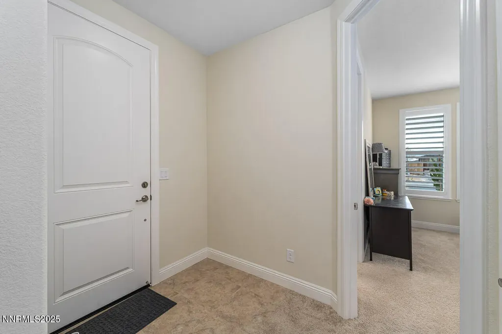 1023 Carico Valley Sparks NV 89441