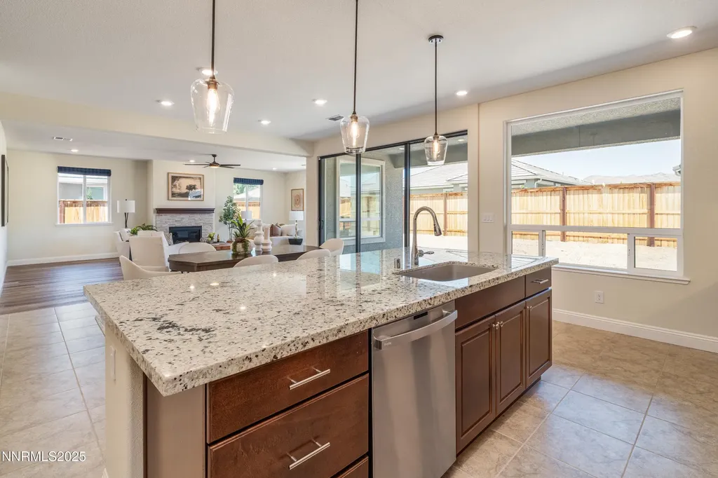 1023 Carico Valley Sparks NV 89441