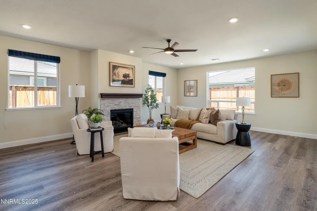1023 Carico Valley Sparks NV 89441