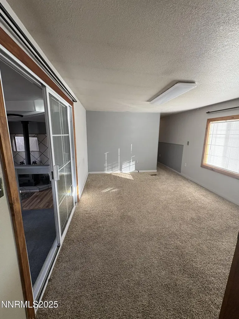 20 Miley Yerington NV 89447