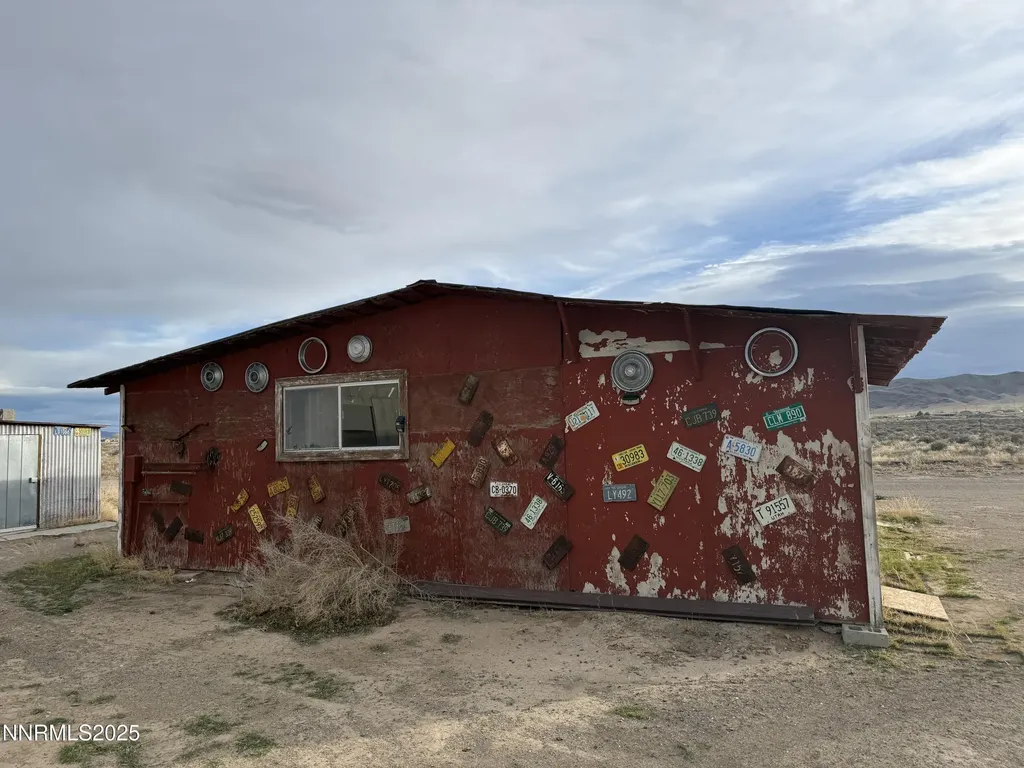 20 Miley Yerington NV 89447