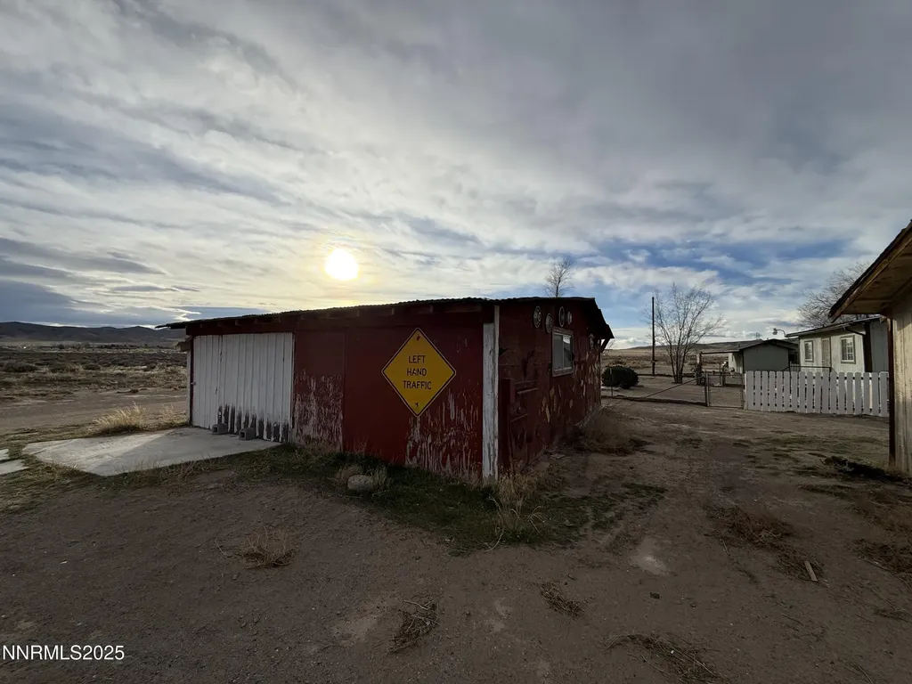 20 Miley Yerington NV 89447