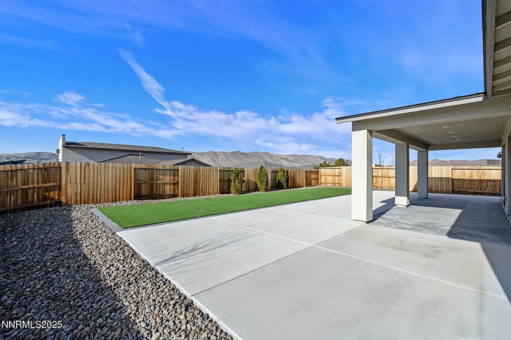 2271 Slater Mill Spanish Springs NV 89441