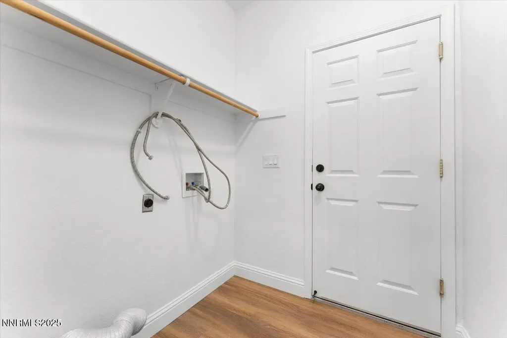 10482 Summershade Reno NV 89521