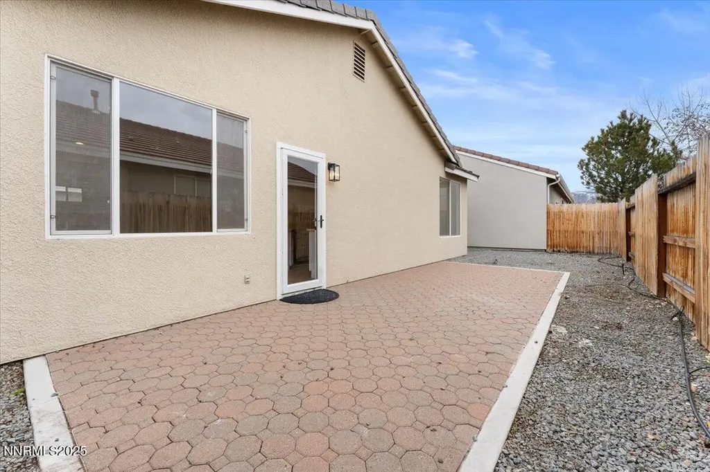 10482 Summershade Reno NV 89521