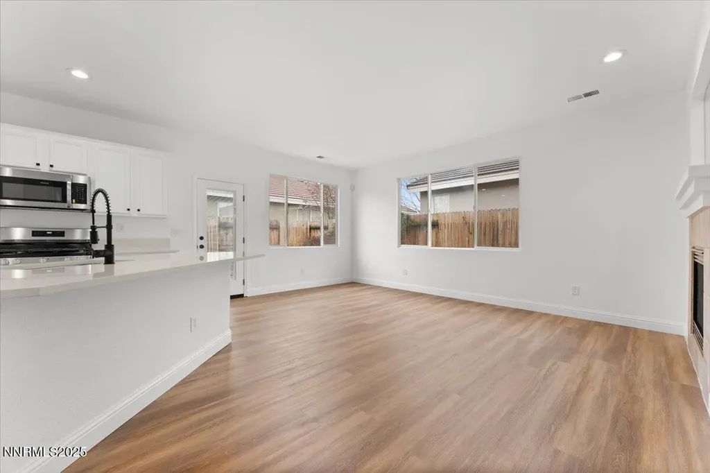 10482 Summershade Reno NV 89521