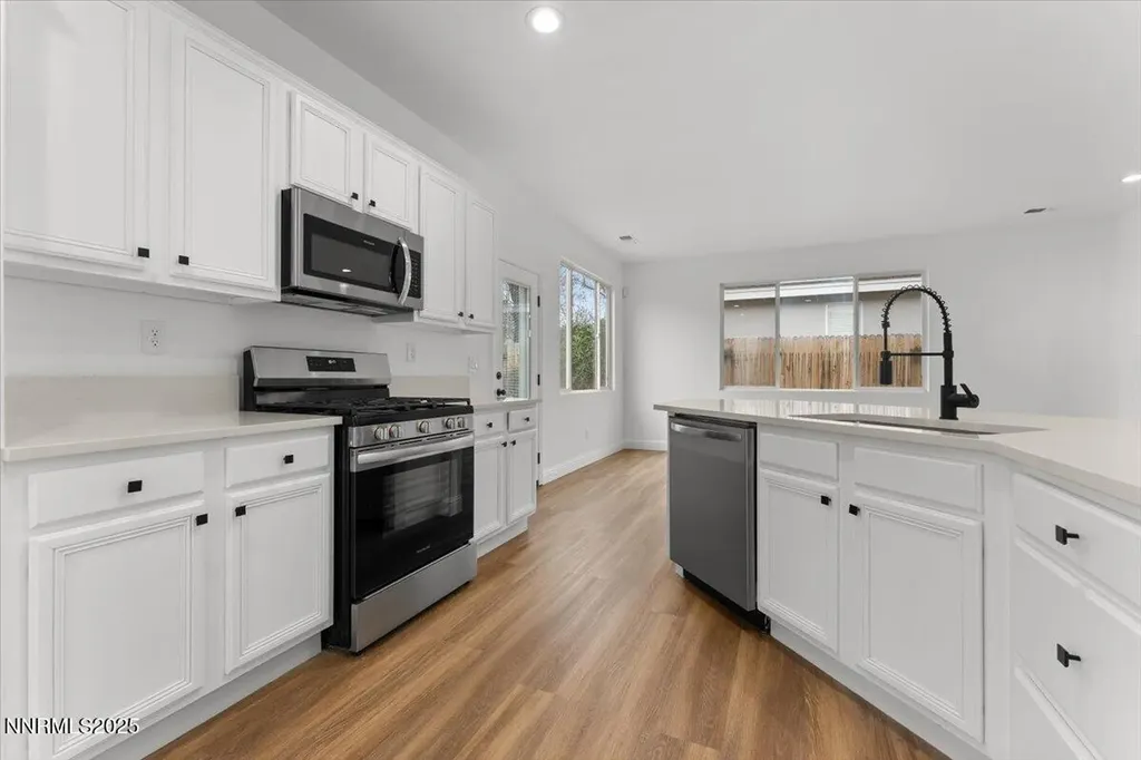 10482 Summershade Reno NV 89521