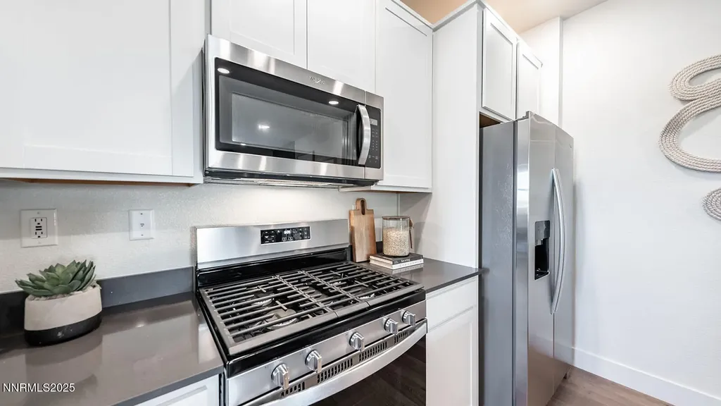 1641 Icelandic Reno NV 89523