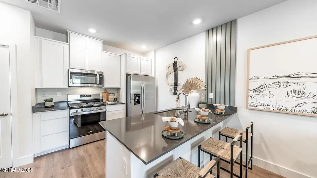 1641 Icelandic Reno NV 89523
