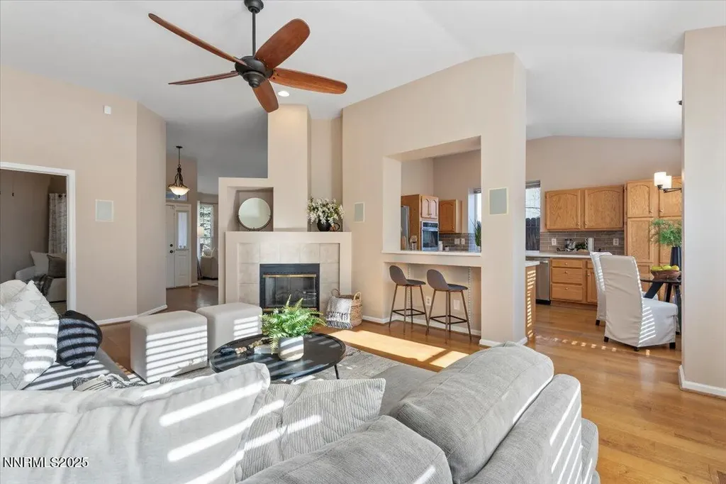 1655 Black Oak Sparks NV 89436