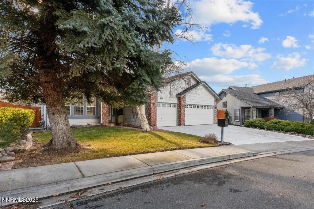 1655 Black Oak Sparks NV 89436