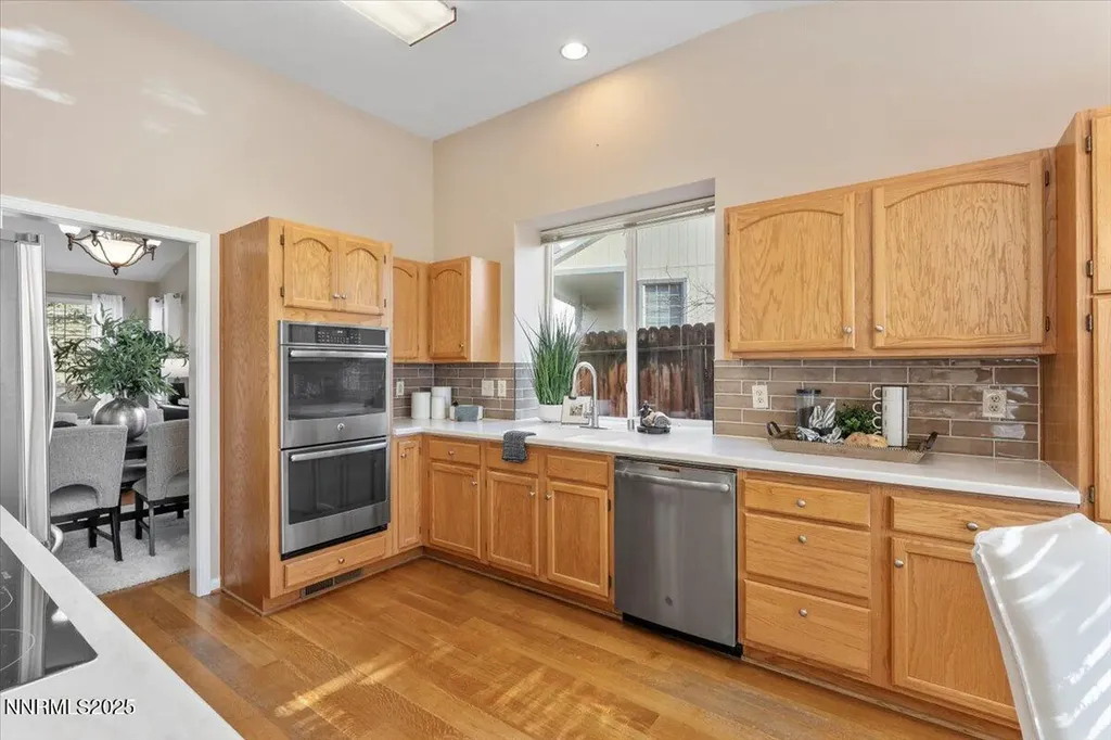 1655 Black Oak Sparks NV 89436