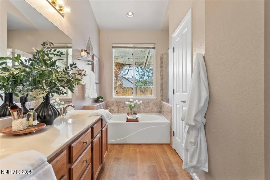 1655 Black Oak Sparks NV 89436