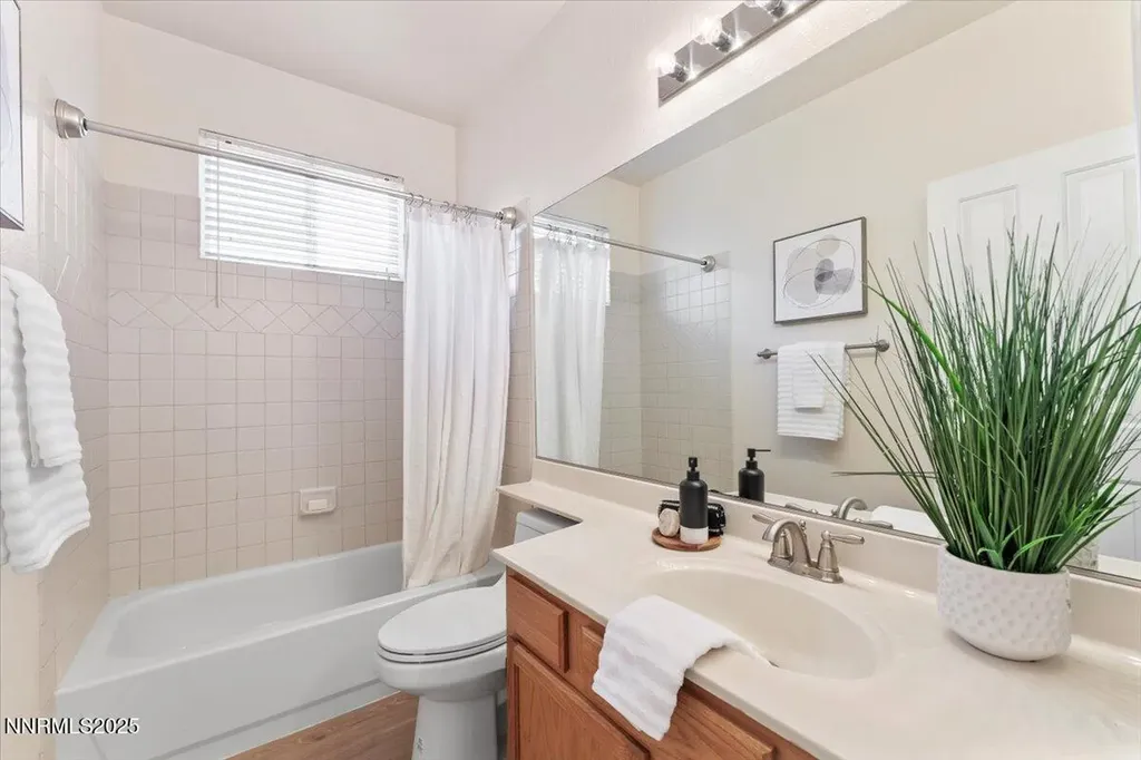 1655 Black Oak Sparks NV 89436