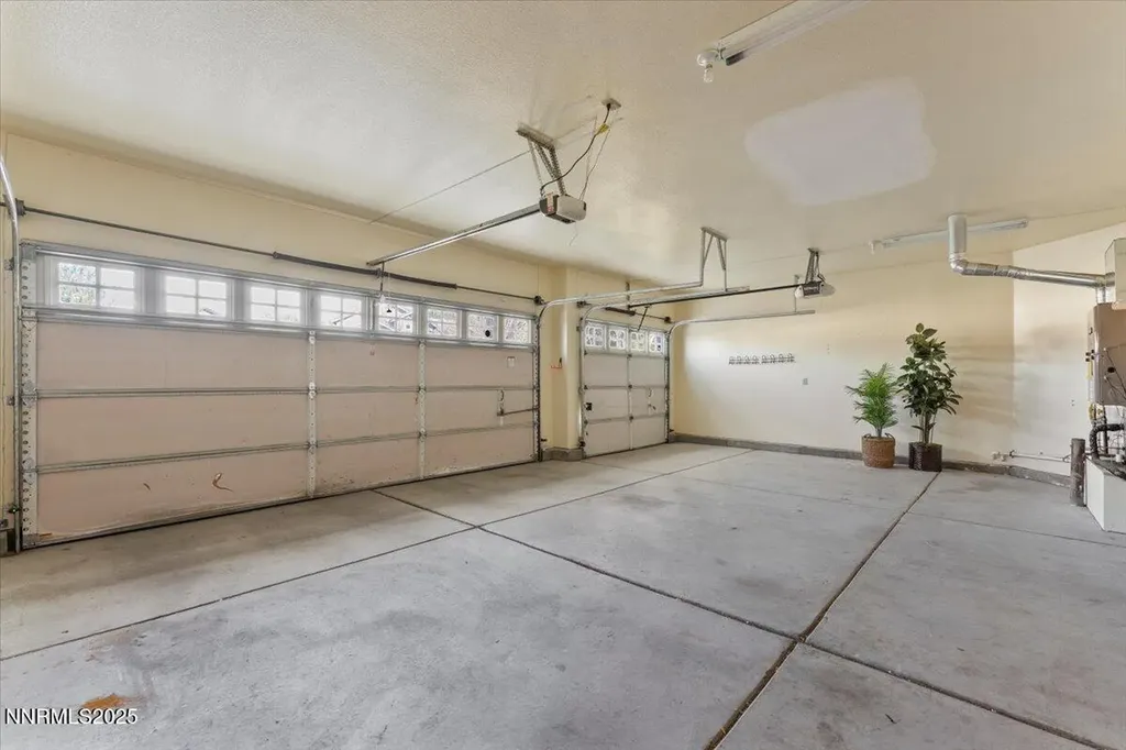 1655 Black Oak Sparks NV 89436