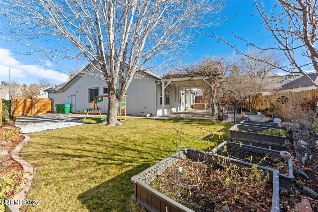 1655 Black Oak Sparks NV 89436