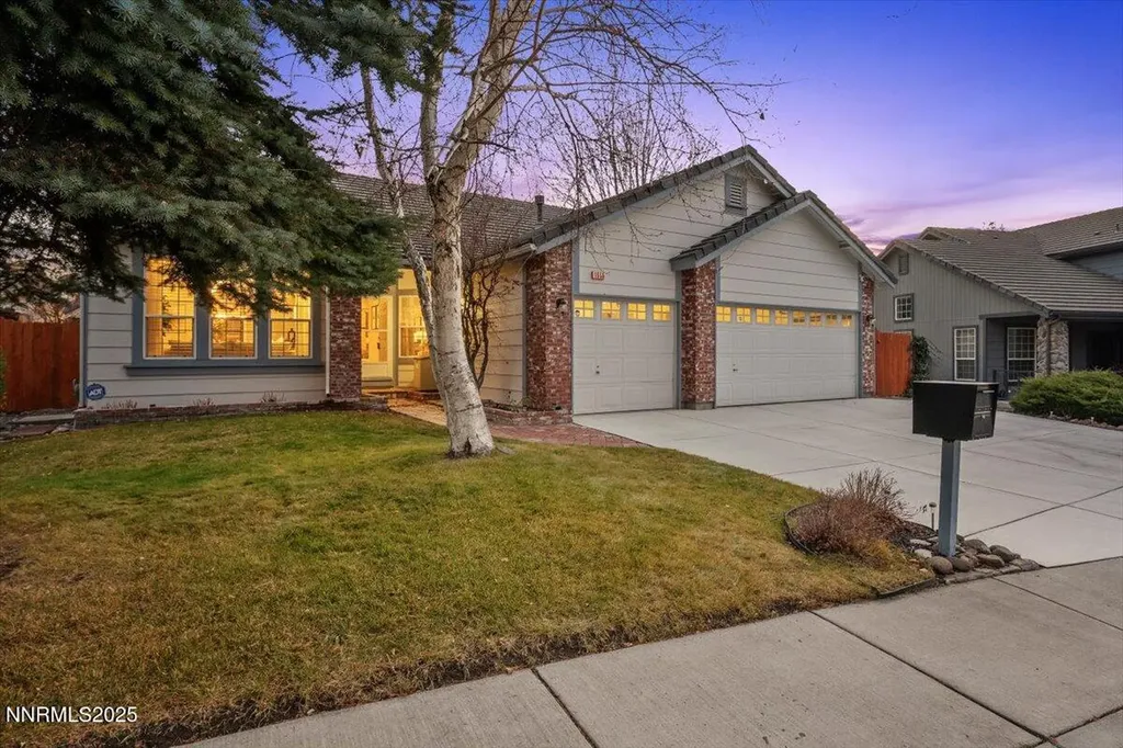1655 Black Oak Sparks NV 89436