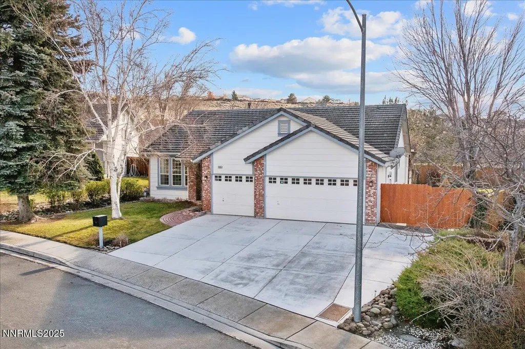1655 Black Oak Sparks NV 89436
