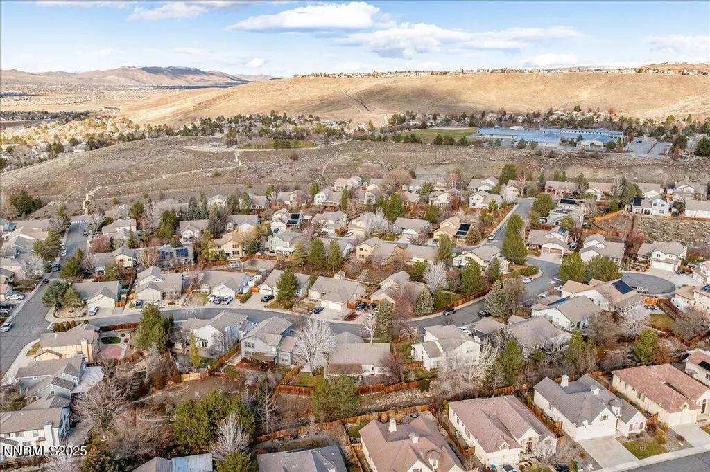 1655 Black Oak Sparks NV 89436