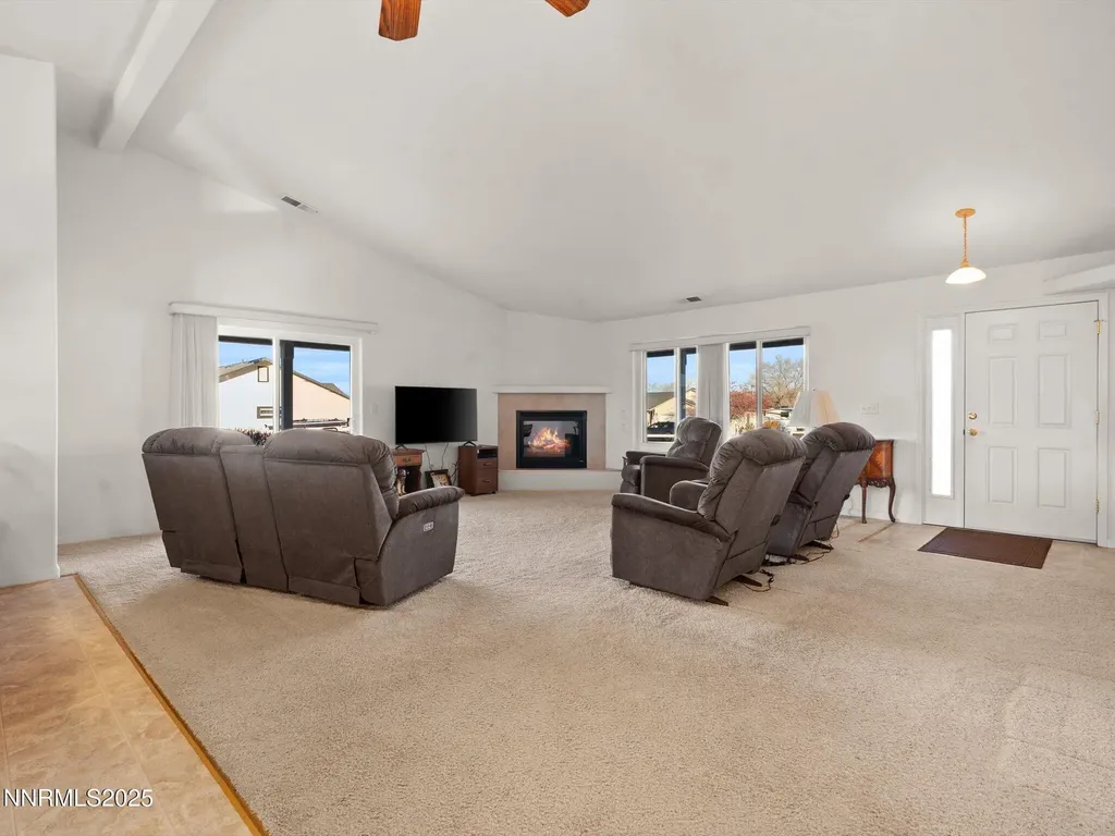 211 Bridlepath Fernley NV 89408