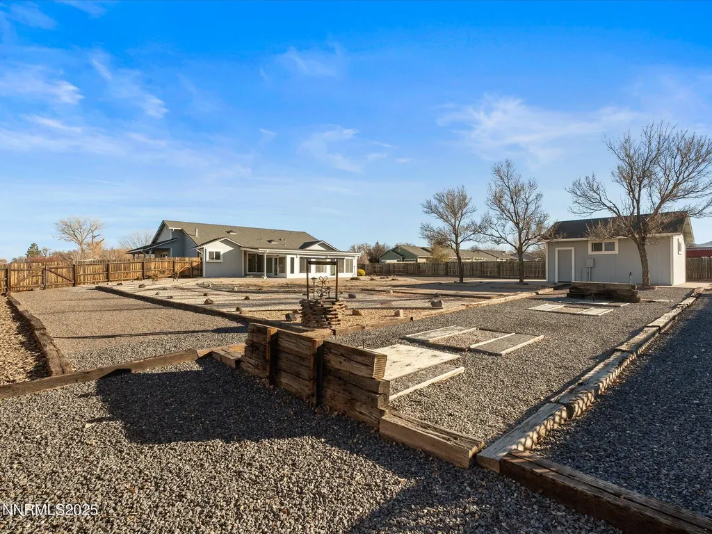 211 Bridlepath Fernley NV 89408