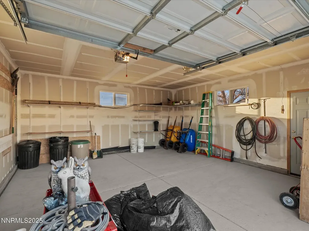 211 Bridlepath Fernley NV 89408