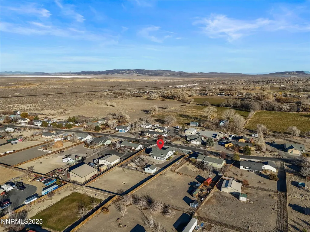 211 Bridlepath Fernley NV 89408