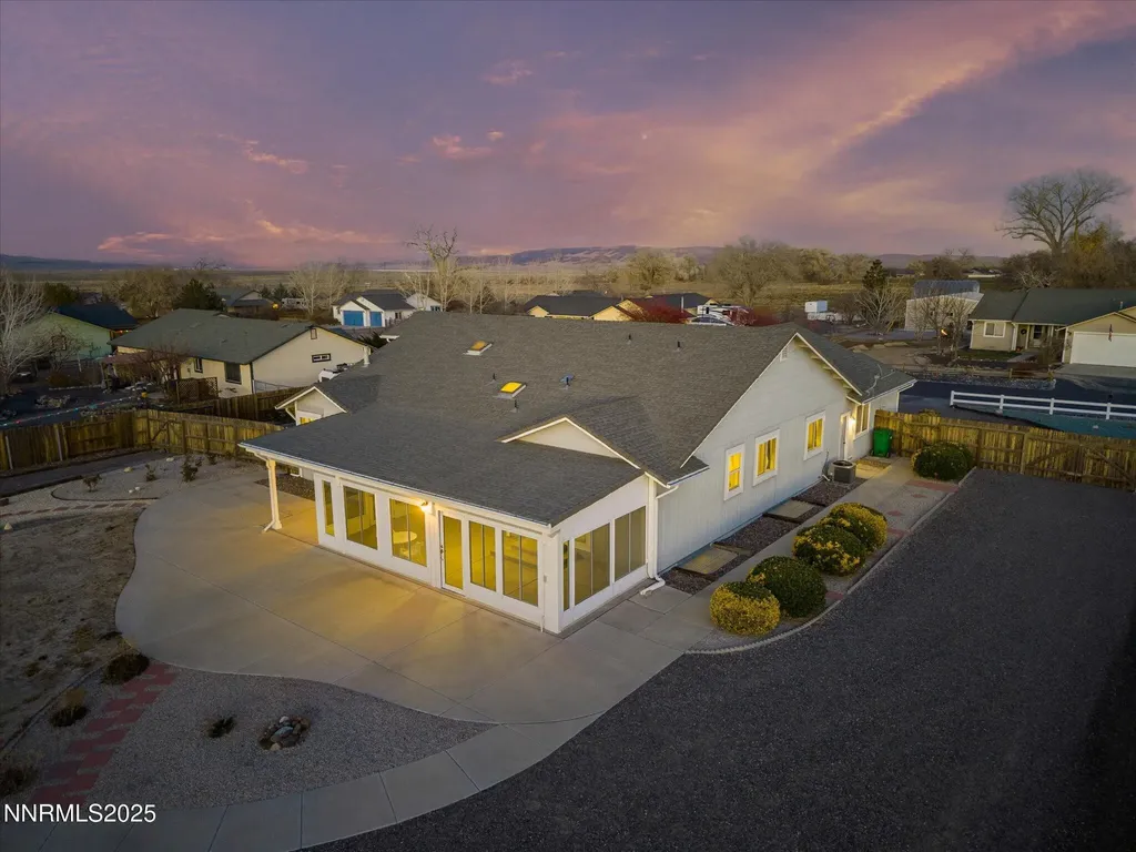 211 Bridlepath Fernley NV 89408