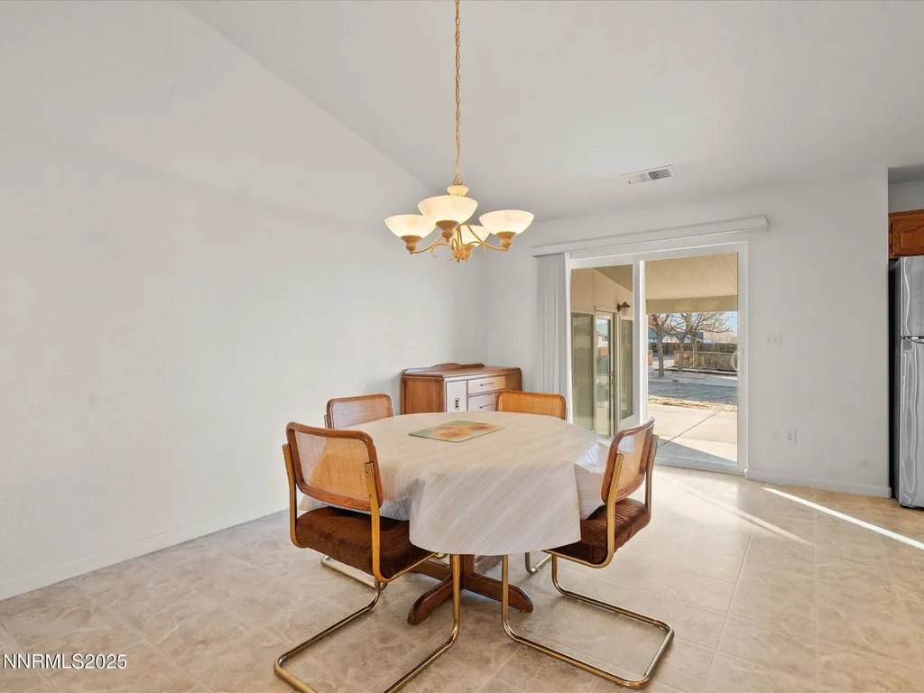 211 Bridlepath Fernley NV 89408