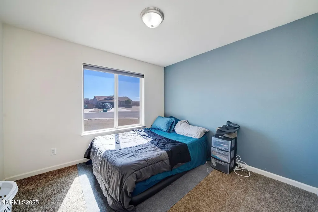 3175 Snowberry Silver Springs NV 89429