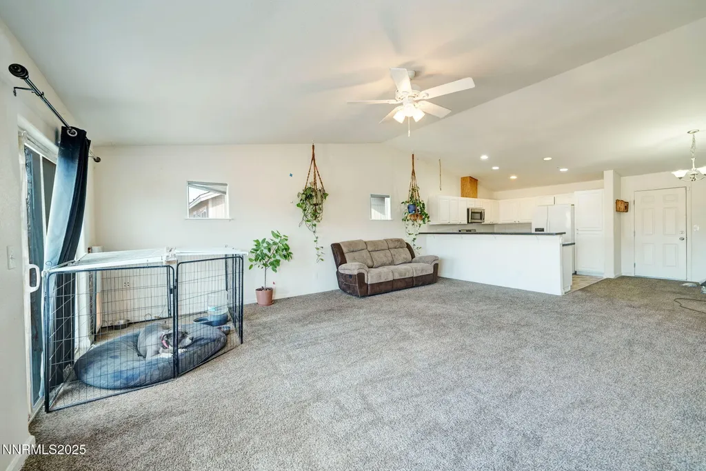 3175 Snowberry Silver Springs NV 89429