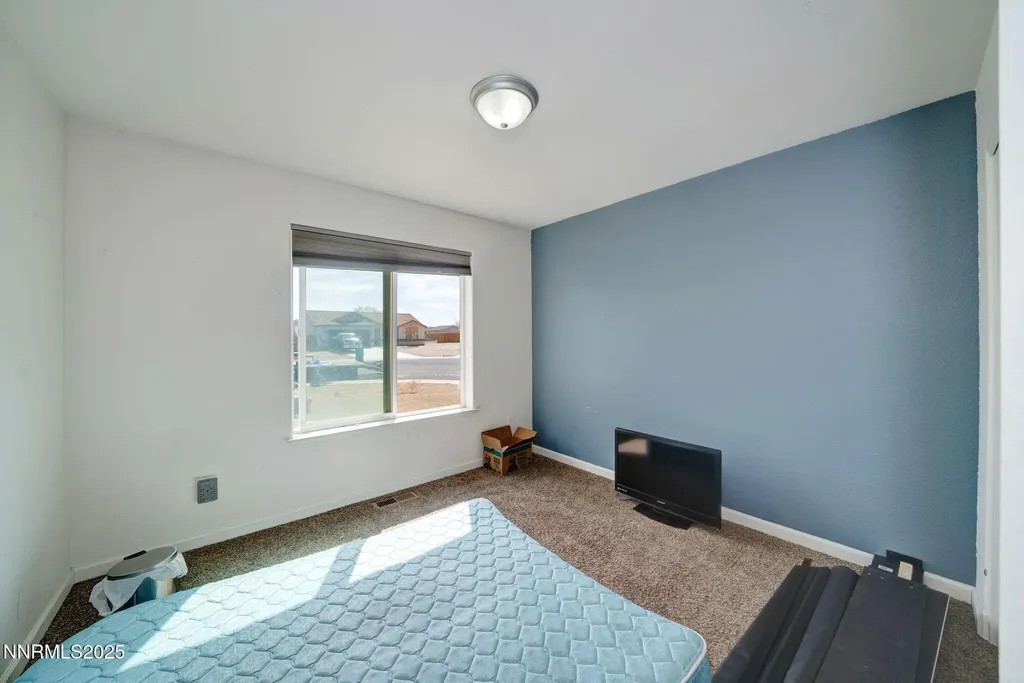 3175 Snowberry Silver Springs NV 89429