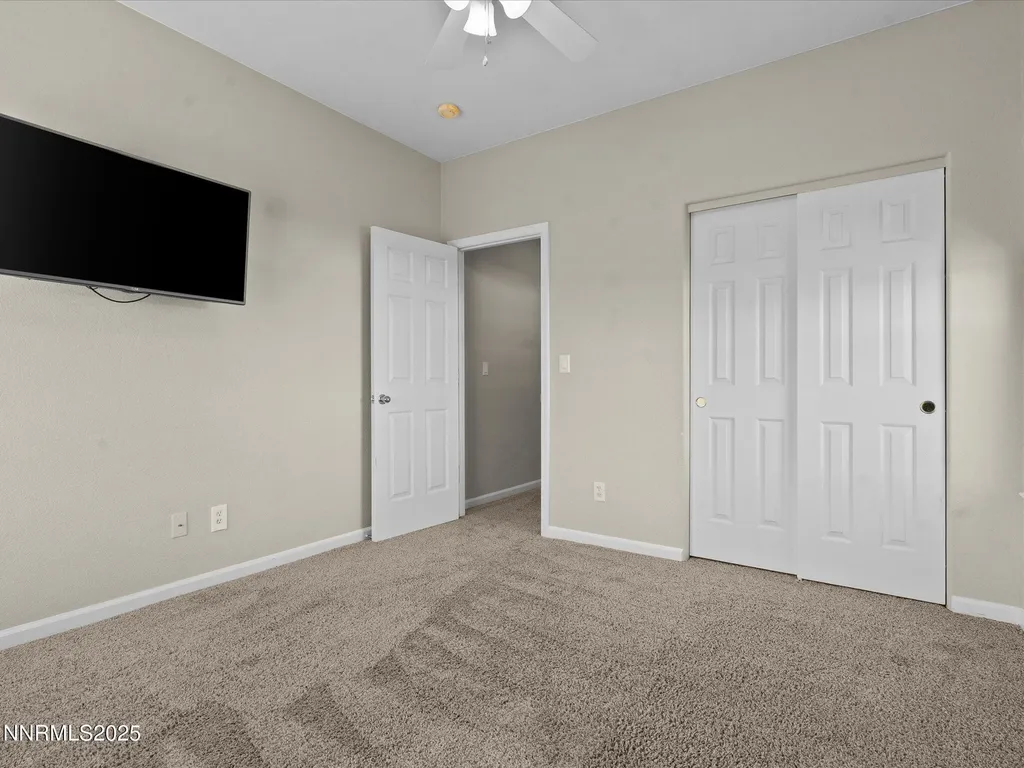 327 Valley Vista Dayton NV 89403