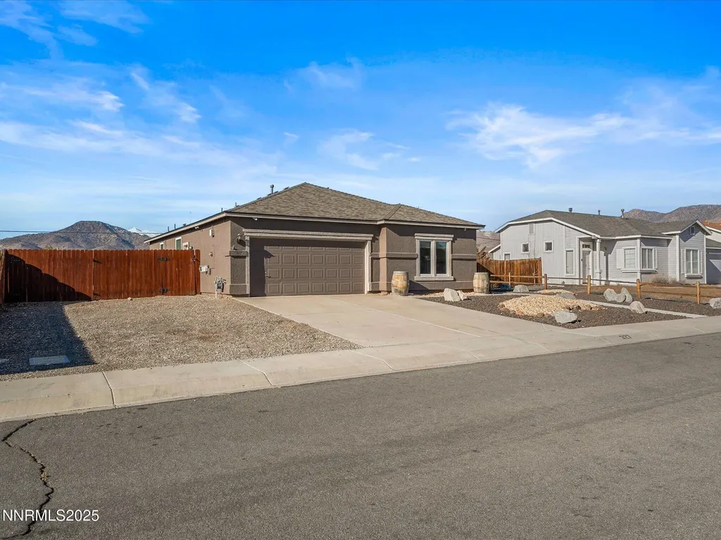 327 Valley Vista Dayton NV 89403