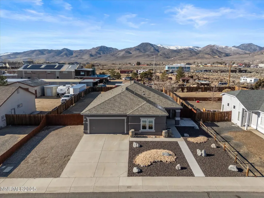 327 Valley Vista Dayton NV 89403