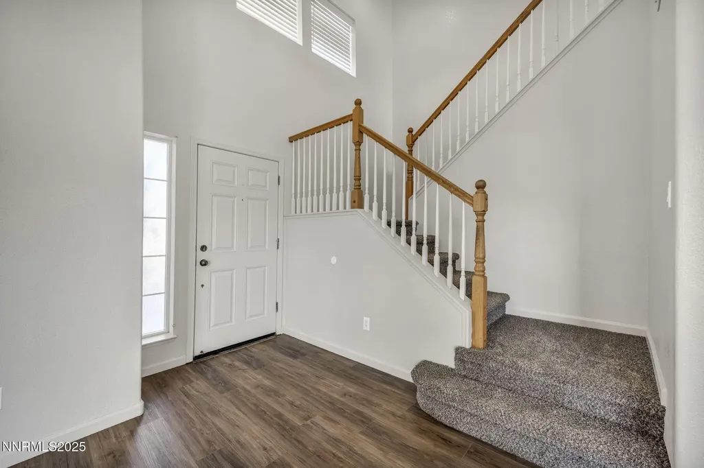 119 Red Oak Fernley NV 89408