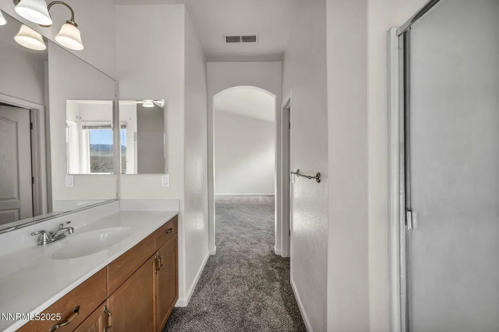 119 Red Oak Fernley NV 89408