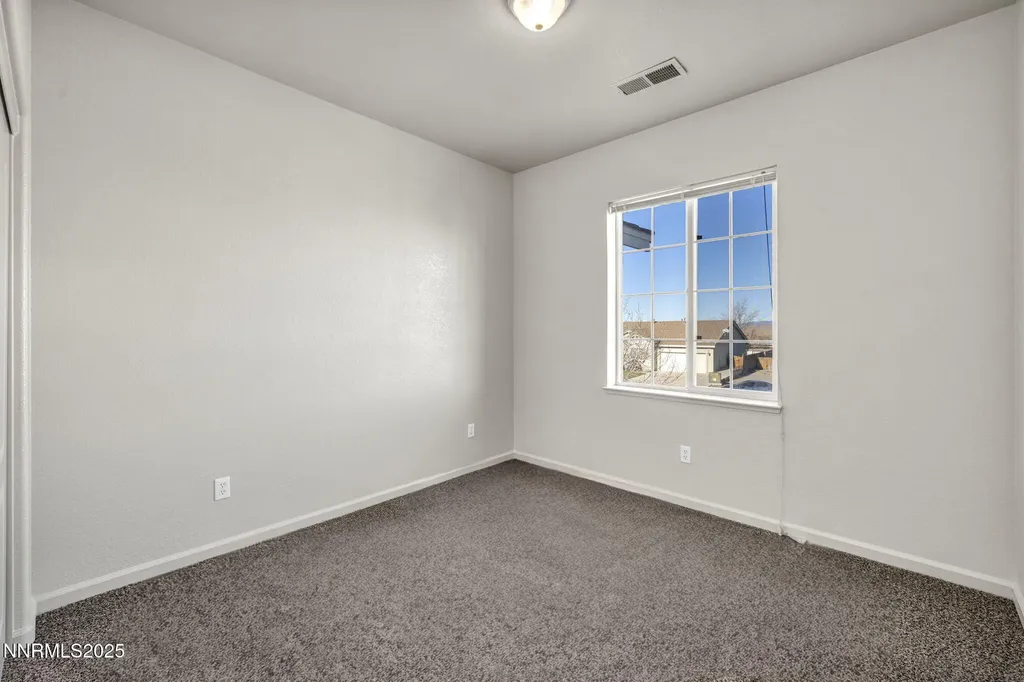 119 Red Oak Fernley NV 89408