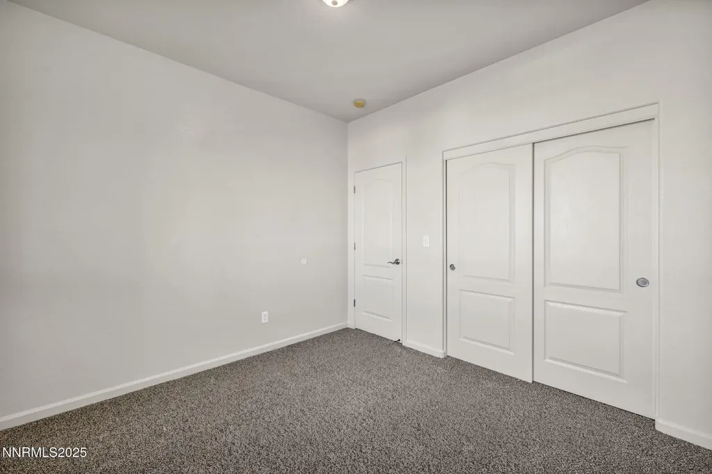119 Red Oak Fernley NV 89408