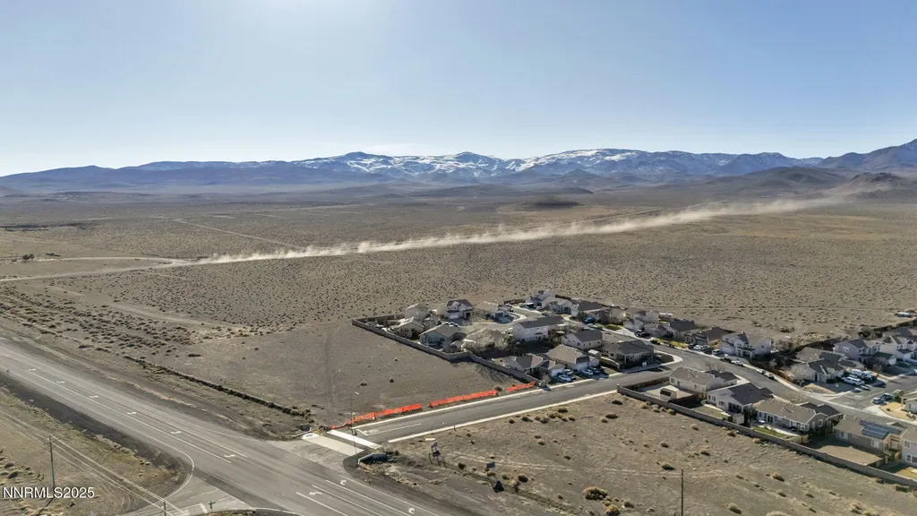119 Red Oak Fernley NV 89408