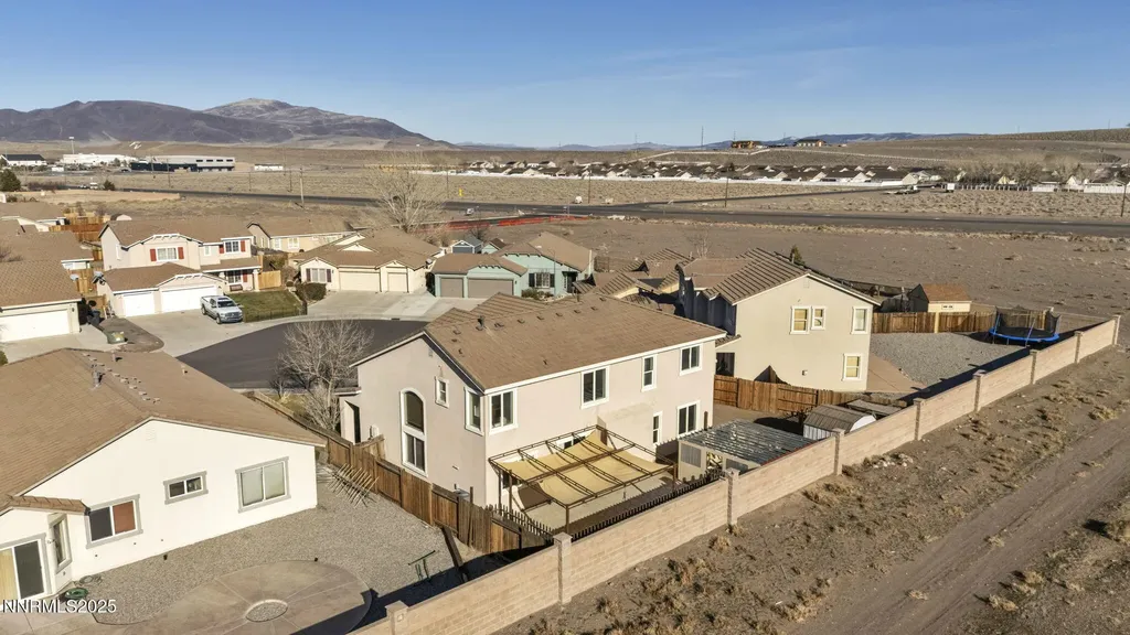119 Red Oak Fernley NV 89408