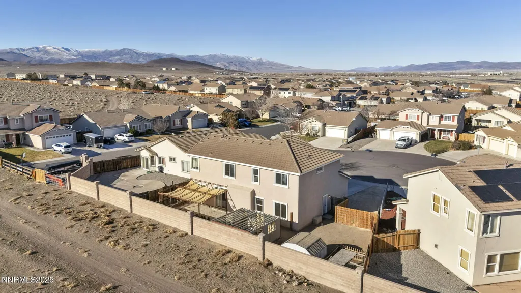 119 Red Oak Fernley NV 89408