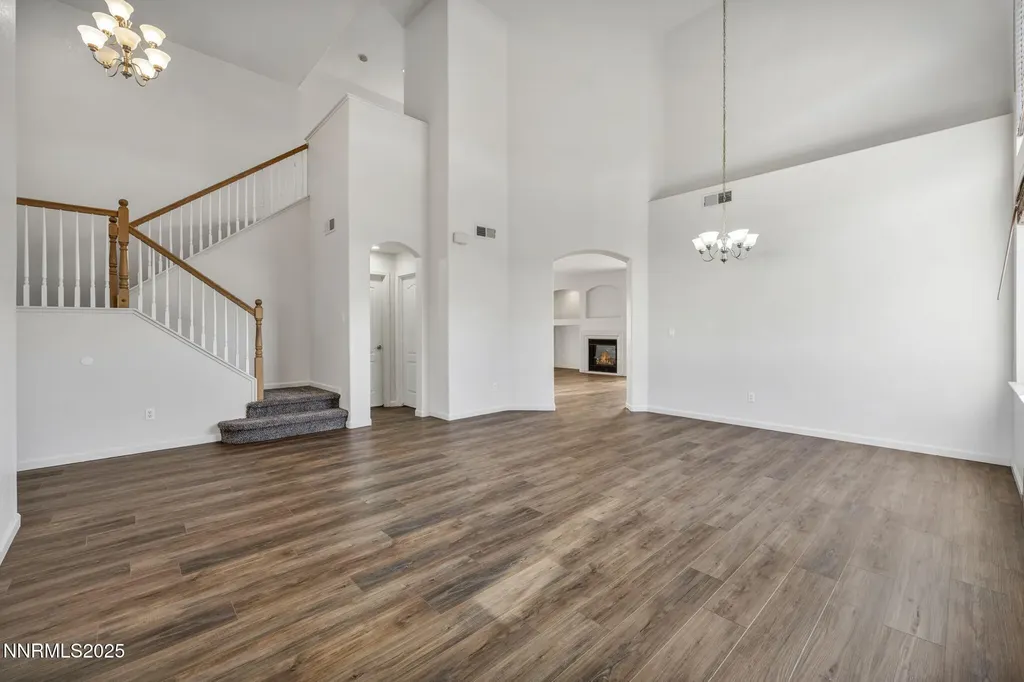 119 Red Oak Fernley NV 89408